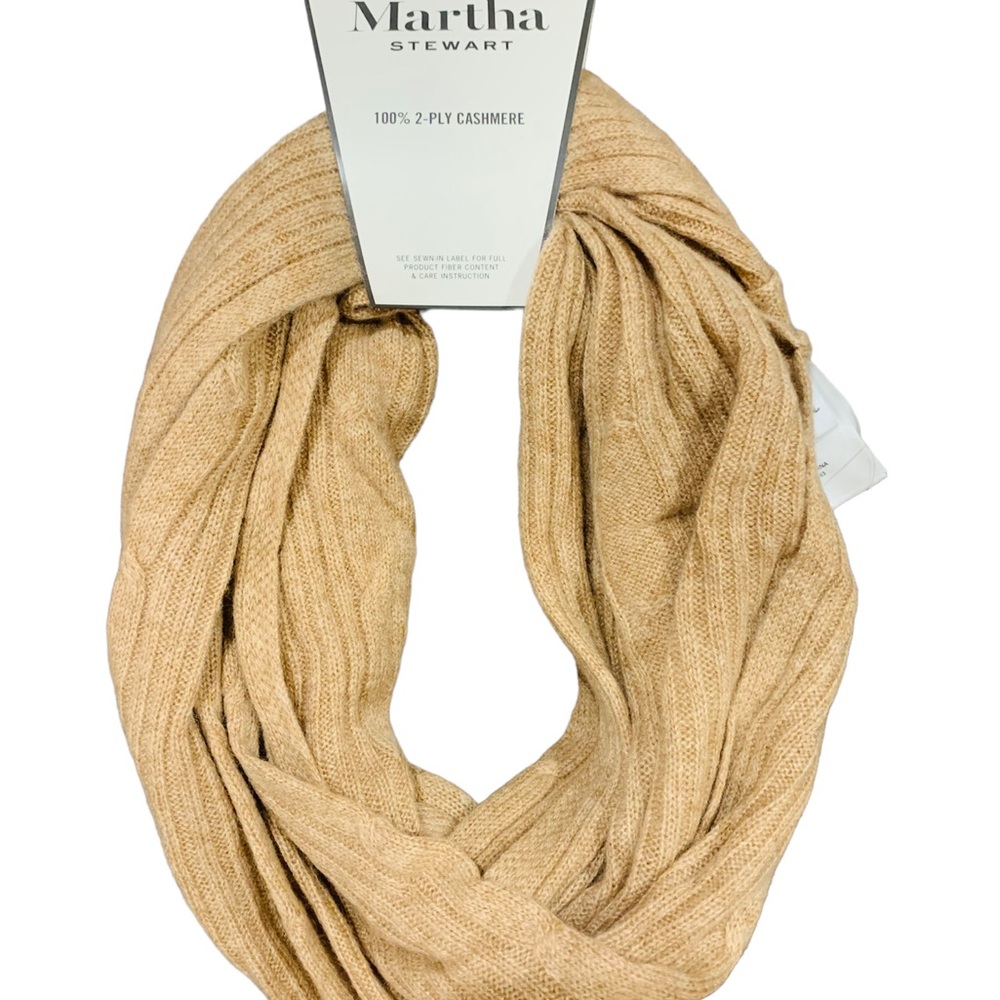 NWT MARTHA STEWART 100% 2 PLY CASHMERE SCARF